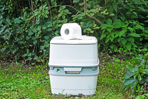 Best Portable restroom trailer rental  in Grove City, FL