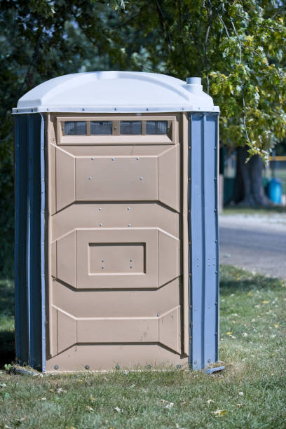 Porta potty rental for outdoor events in Grove City, FL
